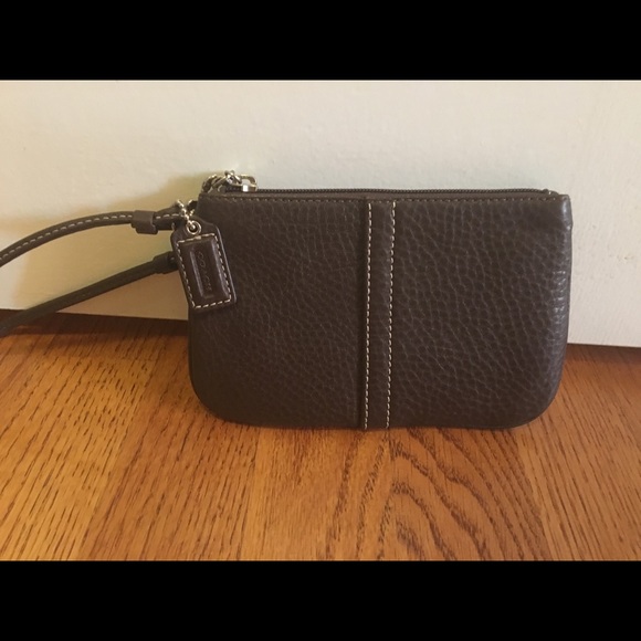 Coach Handbags - Coach leather wristlet